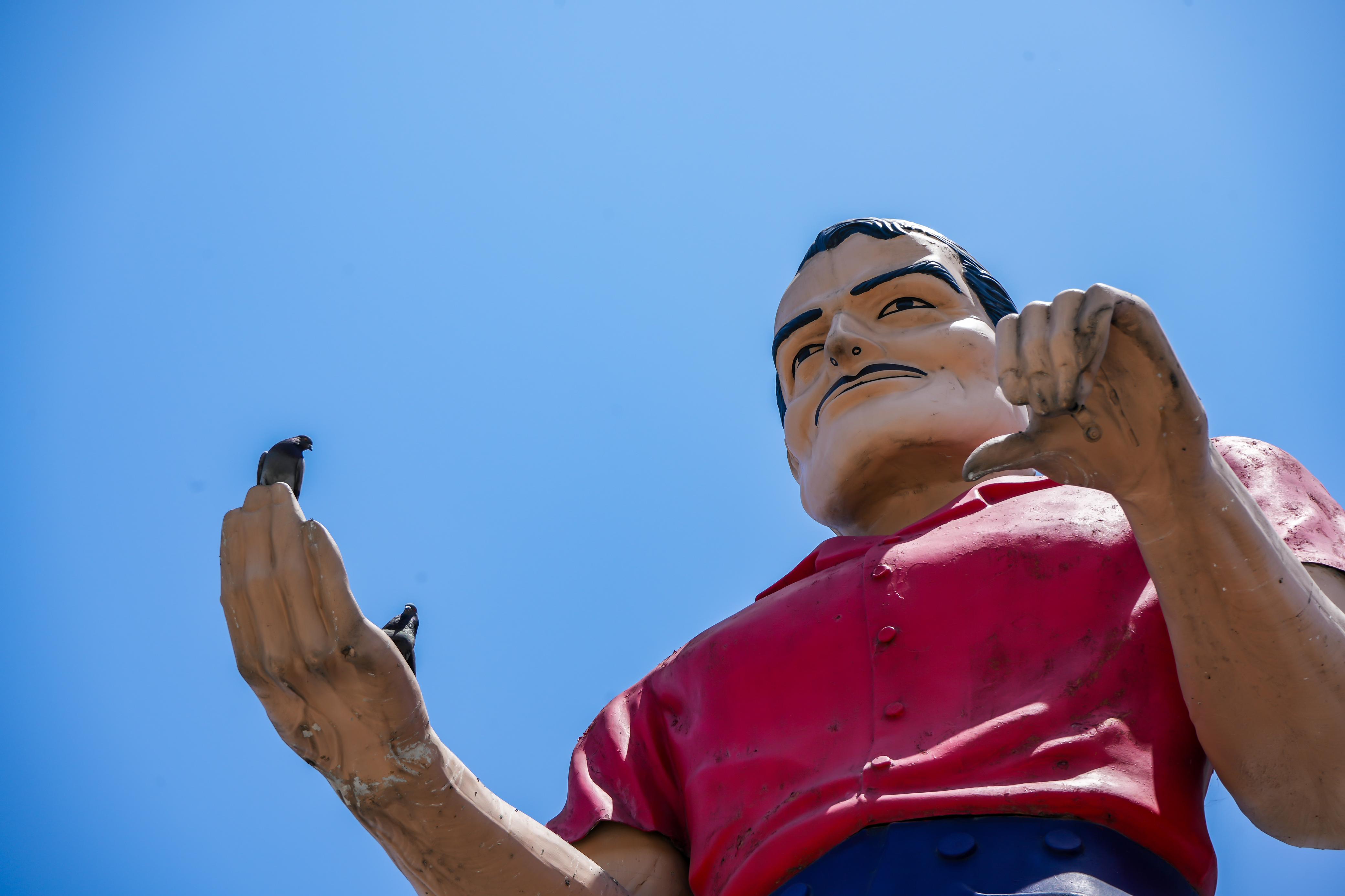 Conoce la historia del Gigante del bulevar Insurgentes