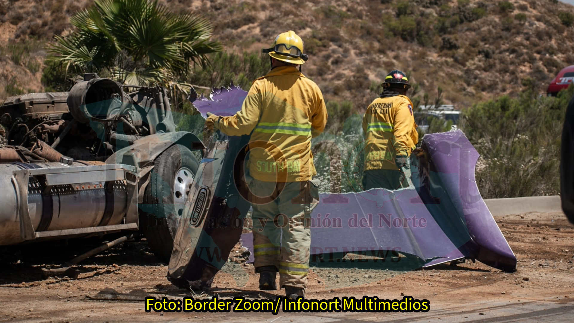 9 autos y 4 trailers involucrados en accidente sobre bulevar 2000