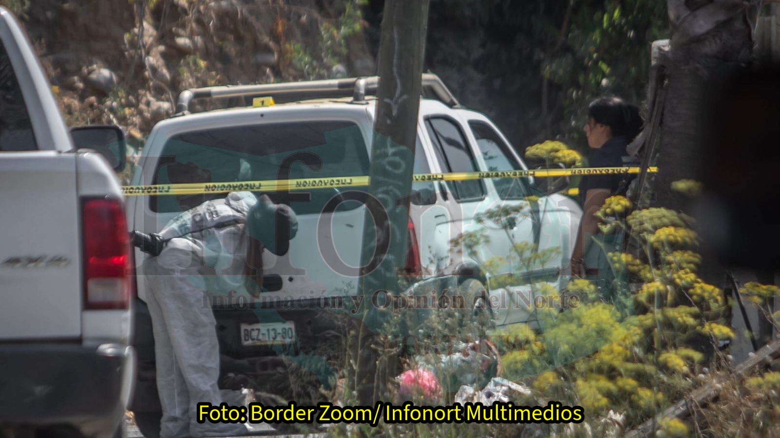 Hallan dos cuerpos en camioneta abandonada en Playas de Tijuana