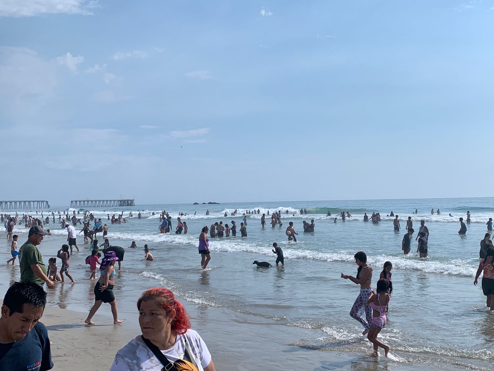 Informa Gobierno Municipal afluencia de turistas en la playa durante el fin de semana