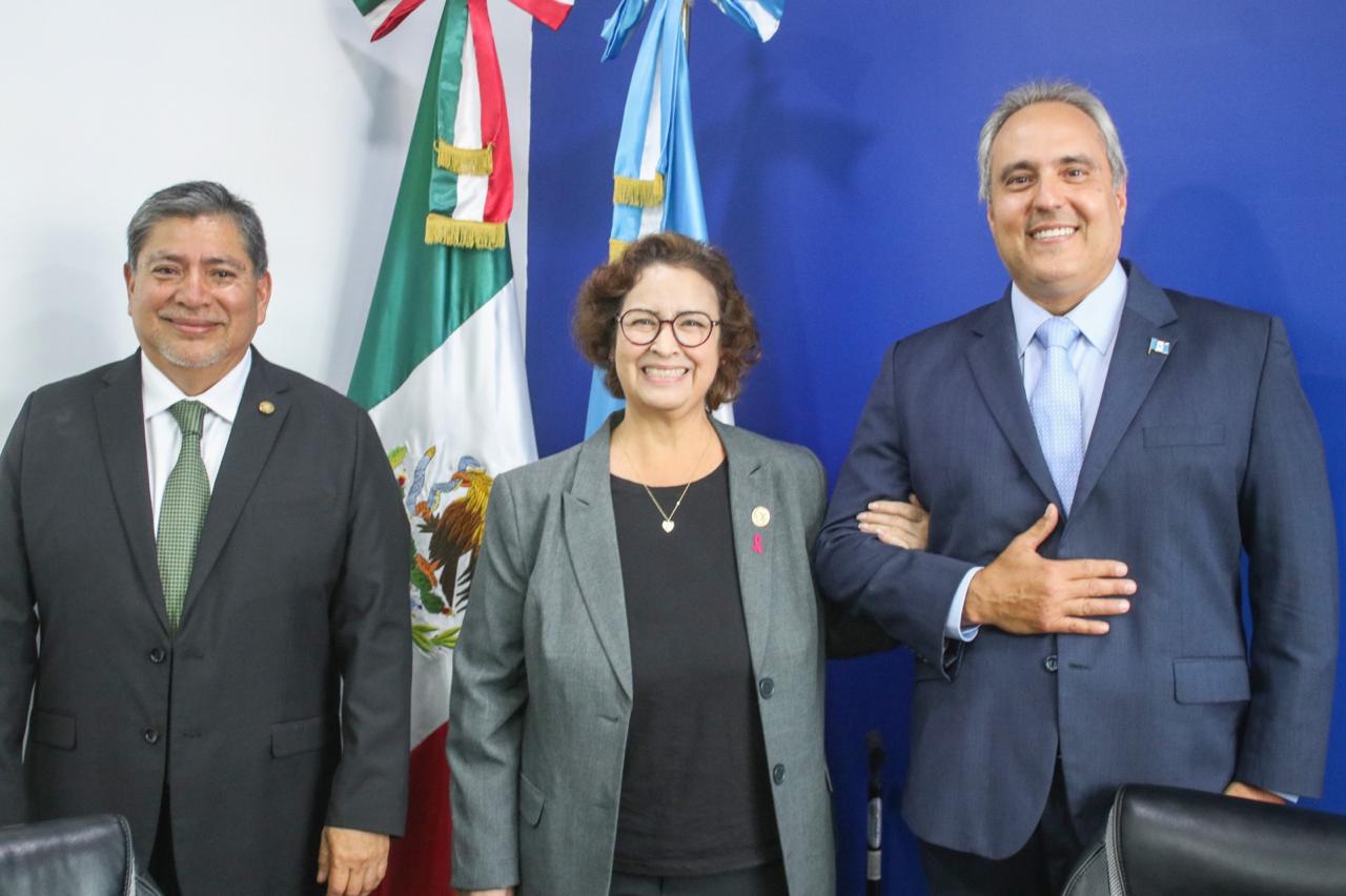 Inaugura Rocío Adame Consulado Honorario de la República de Guatemala, en Rosarito
