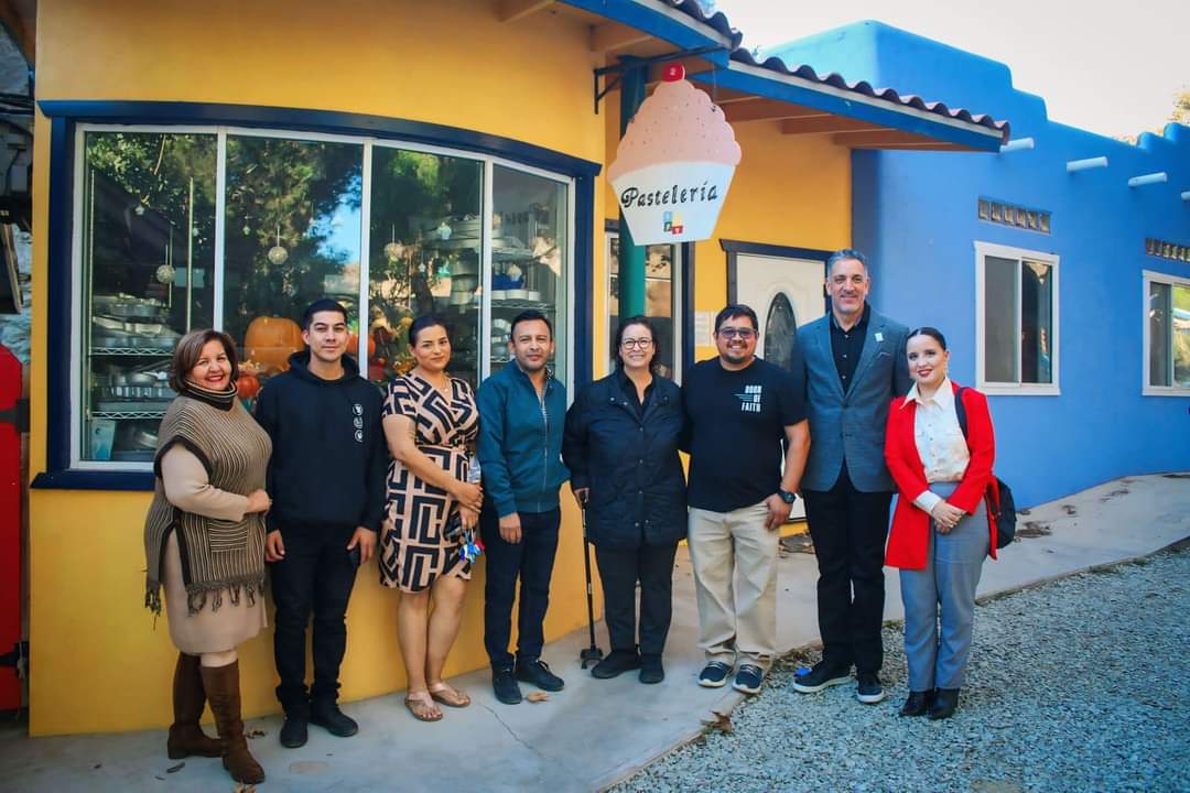 Visita alcaldesa Rocio Adame Orfanato Puerta de Fe