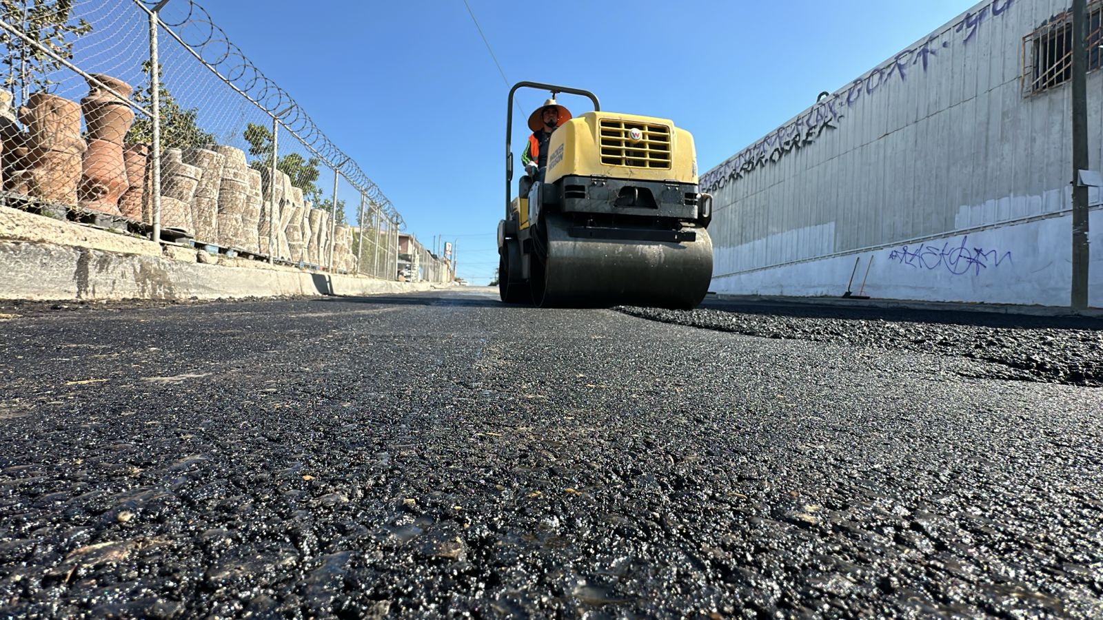Lleva a cabo Ayuntamiento de Tijuana obras de reparación de vialidades