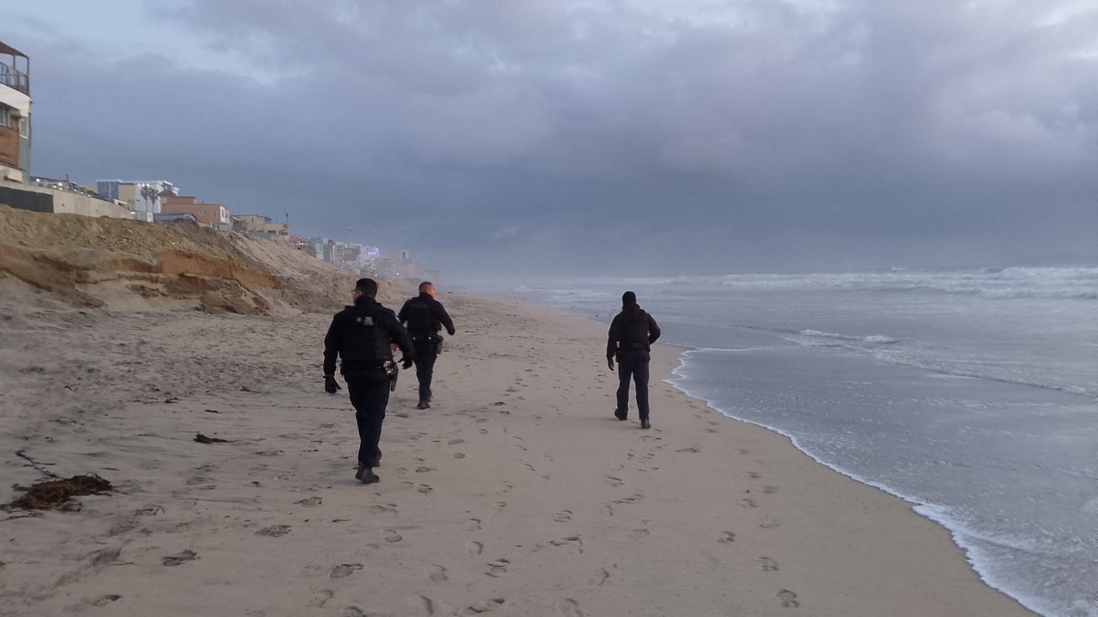 Refuerza operativos preventivos la Policía Municipal en Playas de Tijuana